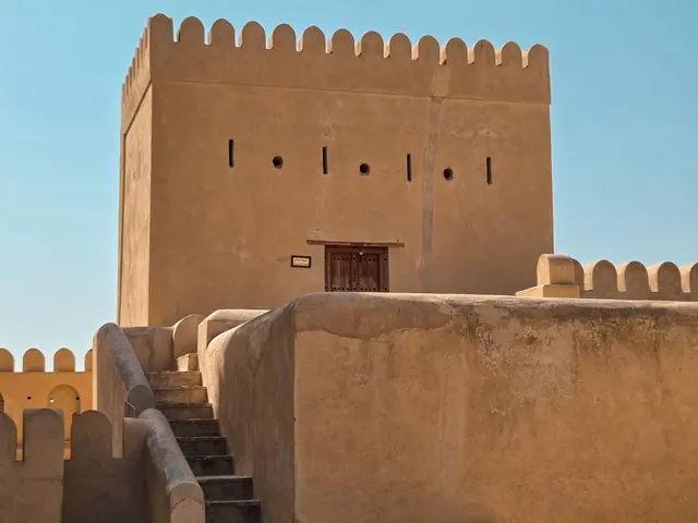 نزوى وبهلاء